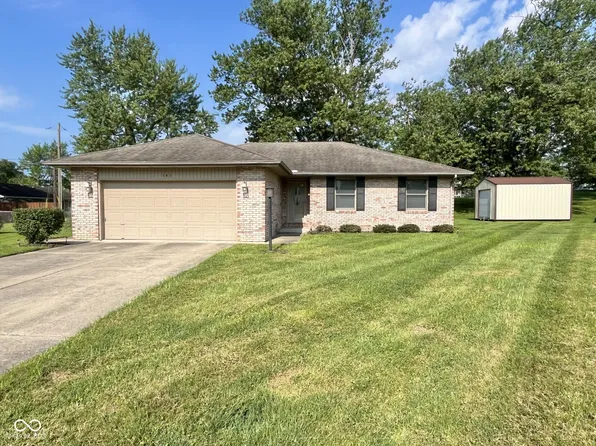 345 Redwood Ct, Seymour, IN 47274