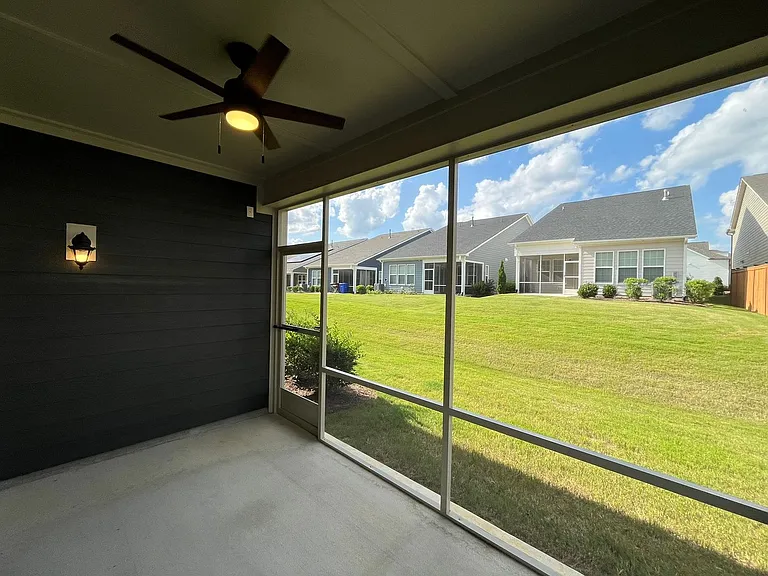 1002 Greatland Rd — Photo 23