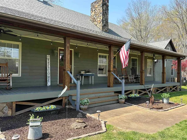 557 Country Club Rd, Liberty, SC 29657