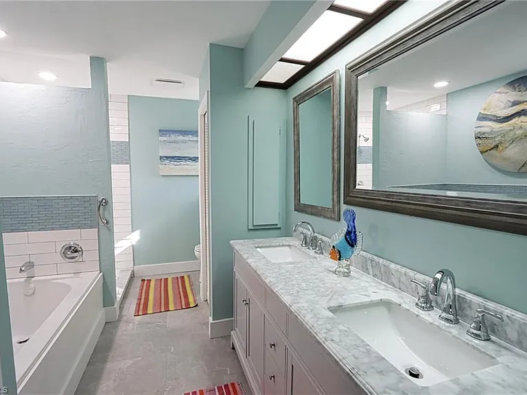 27165 Edenbridge Ct — Photo 10