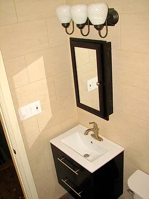 Rented by Flateau Realty | media 19