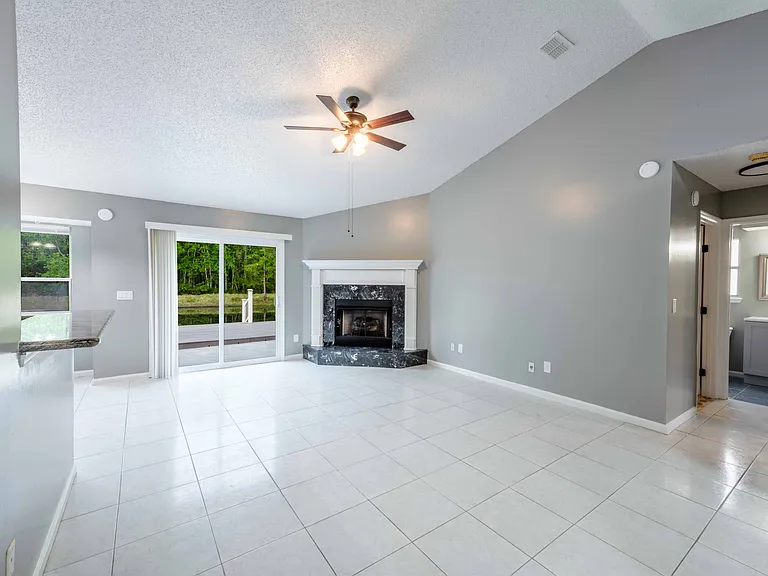 479 Charles Pinckney St — Photo 33