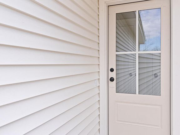 5th image of 188 Stewart Drive