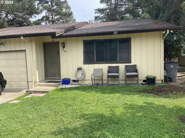 1128 SE Rummel St, McMinnville, OR 97128