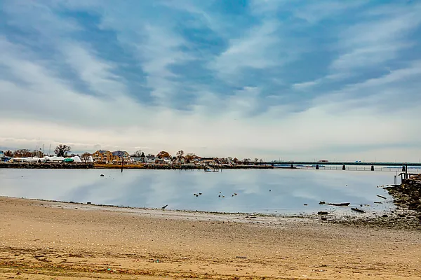 Sold by Tayeb Group Inc | media 12