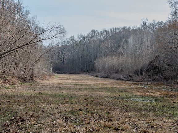 5th image of 835 Mount Zion Rd