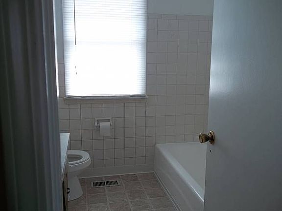 Full Bath upstairs
