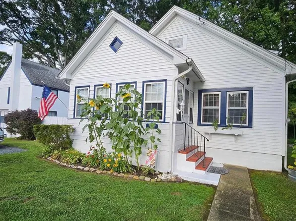 5827 S Hawthorne Ave, Rock Hall, MD 21661
