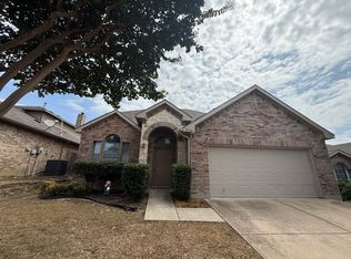 5936 Stirrup Iron Dr, Fort Worth, TX 76179