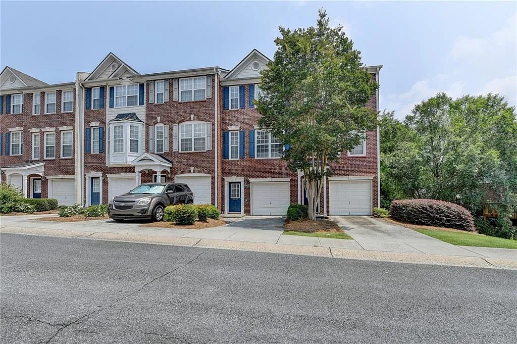 3 bed, 3.5 bath, 1634 sqft, $2,000 — Photo 1