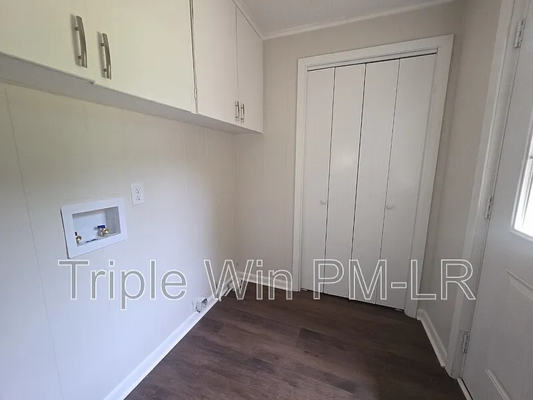 318 W Bell St — Photo 21