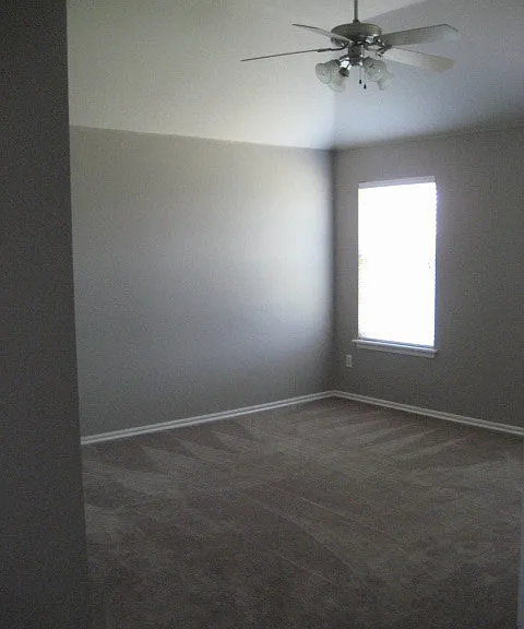1118 Barbary Dr — Photo 5
