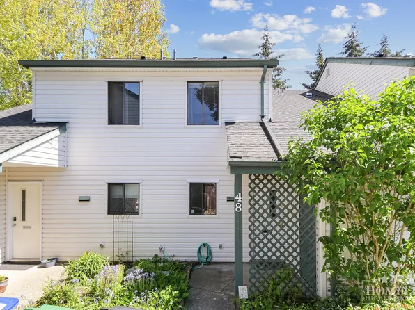 6637 138th St #48, Surrey, BC V3W 5G7