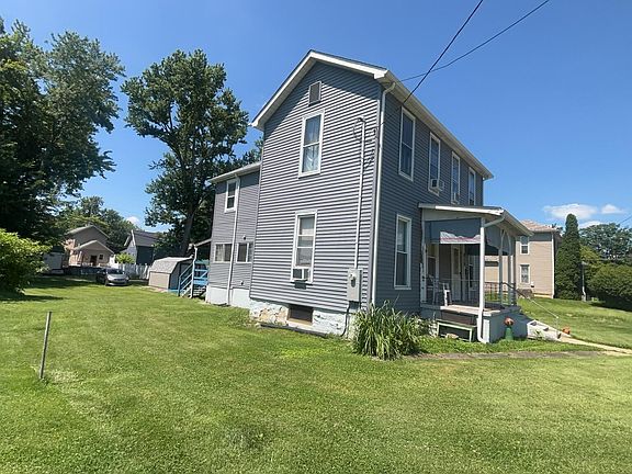 3rd image of 818 Turner St