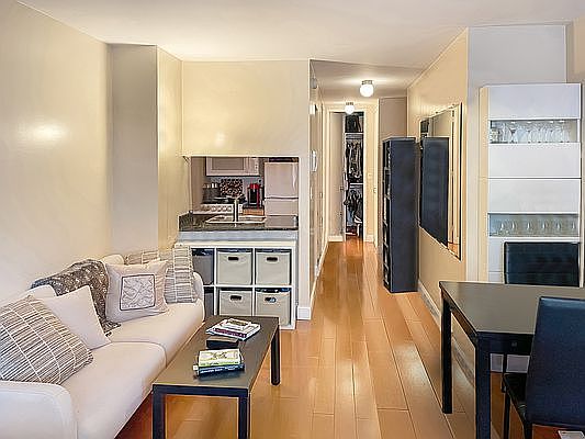 3rd image of 350 W 50th St APT 22A