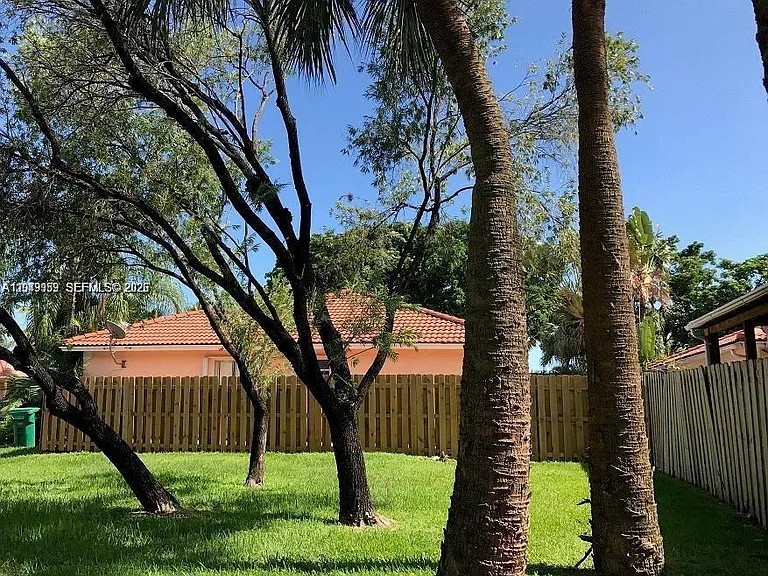 5758 NW 97th Pl — Photo 10