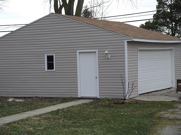 2 Car Garage