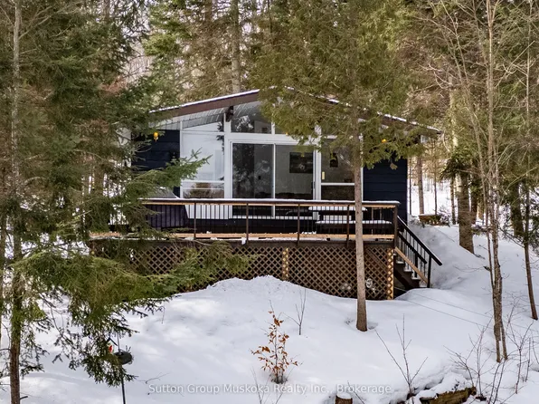 879 Relative Rd N, Armour, ON P0A 1C0