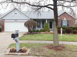 1611 Cobblestone Creek Ct, Florissant, MO 63031