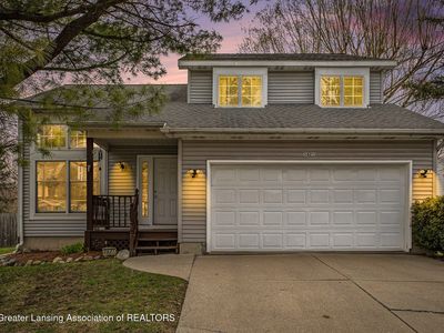 5821 Piper Ave, Lansing, MI, 48911