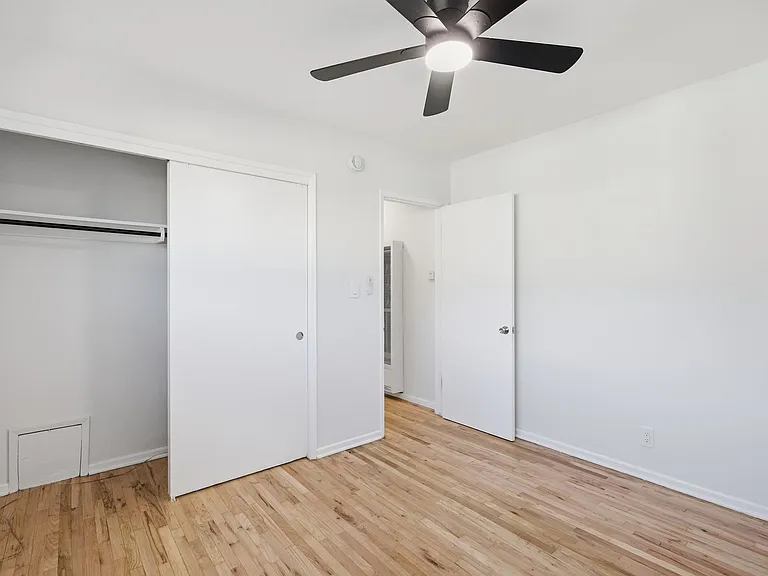 14620-14626 Magnolia Blvd — Photo 12