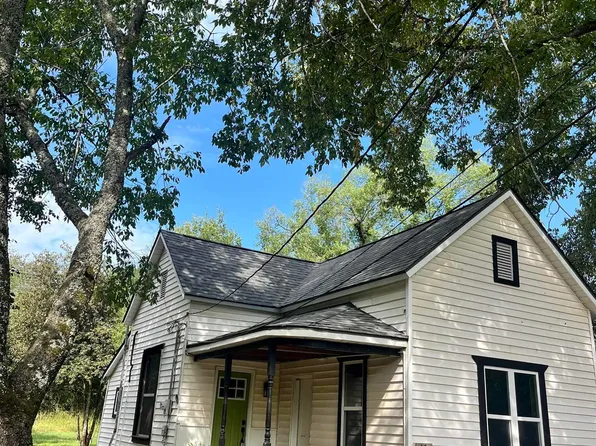 416 N Berry St, Yellville, AR 72687