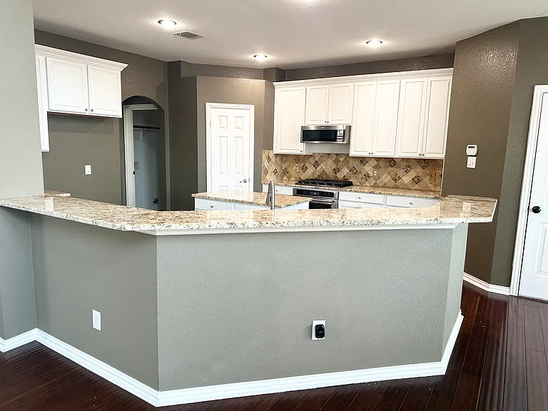 806 Cascades Dr — Photo 23