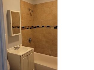 271 Hobson St #2L, Newark, NJ 07112