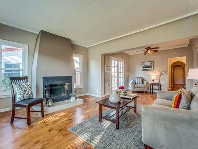 6802 Lemon Ave, Long Beach, CA, 90805