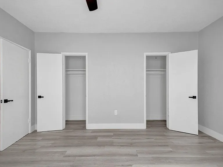 9200 East Bay Harbor Drive — Photo 8