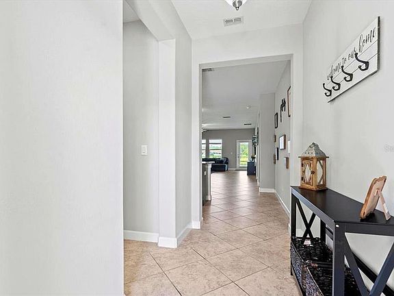 4th image of 4266 Shrewbury Pl
