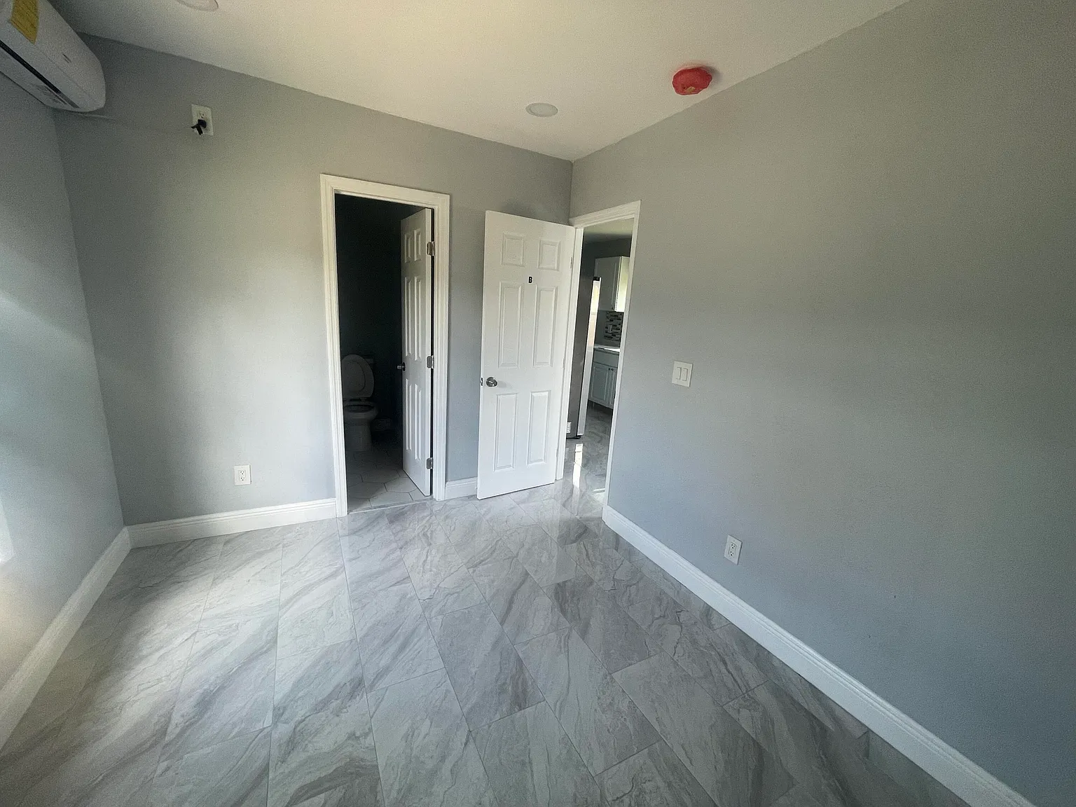 1 bed, 1.0 bath, 826 sqft, $800 — Photo 3