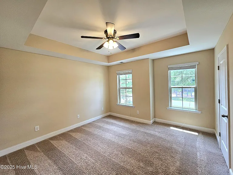 100 Mayfield Ct — Photo 33