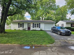 75 Oriole Dr, Decatur, IL 62526