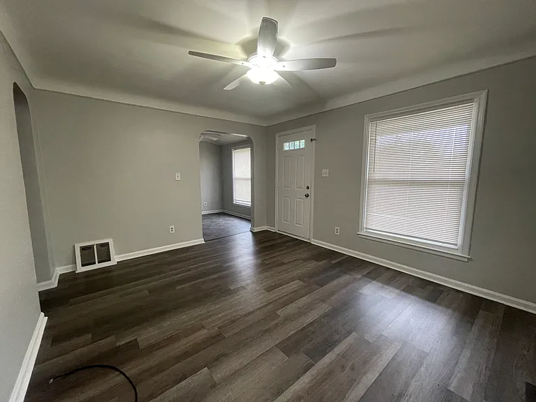 24621 Cherry St — Photo 11