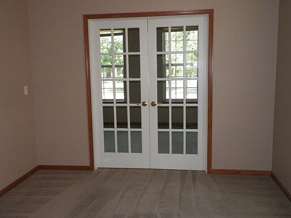 3rd image of 7502 Rosewind Dr