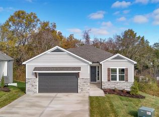 5025 NW Linder Ln, Riverside, MO 64150