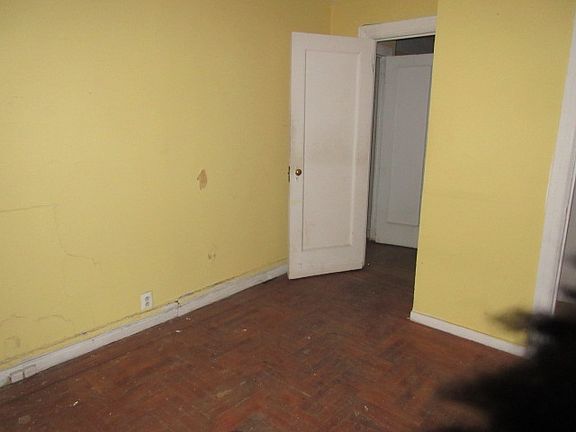 2nd image of 315 E 77th St Office 1J
