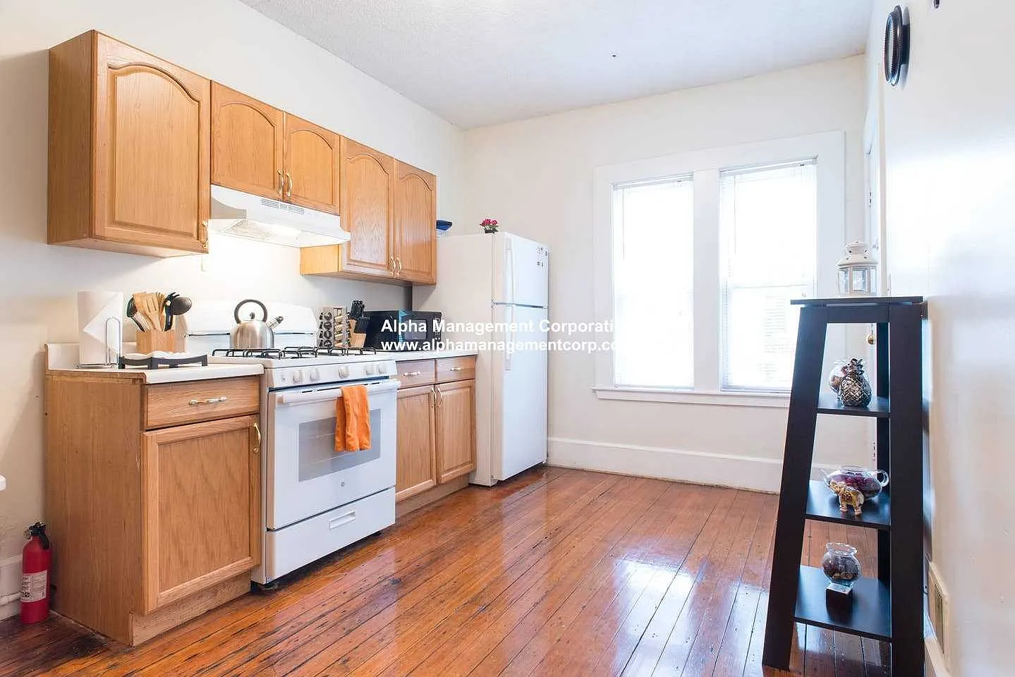 4 bed, $3,300 — Photo 3