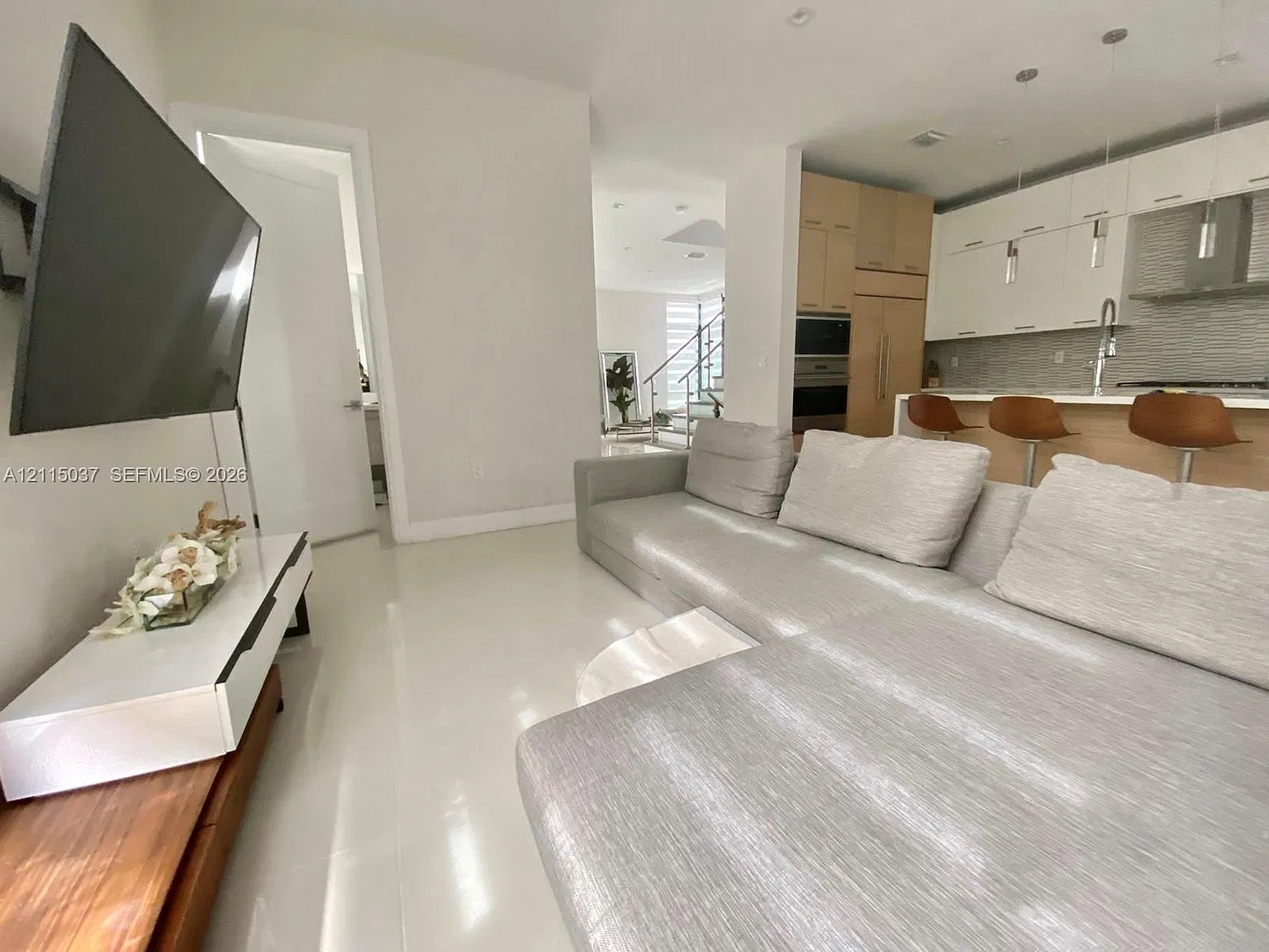 Downtown Doral South Phas — Photo 3
