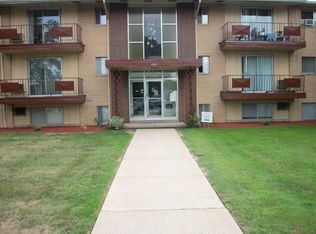 6965 Pearl Rd APT 12, Cleveland, OH 44130