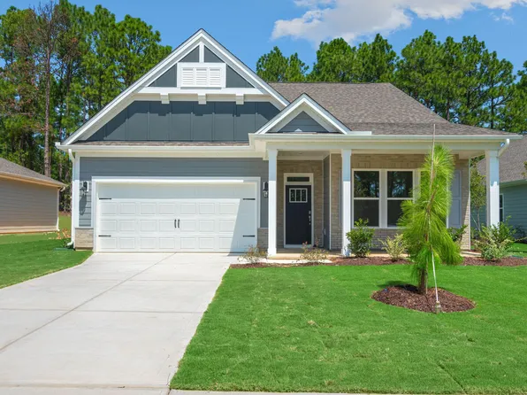 819 Amster Way, Pinehurst, NC 28374