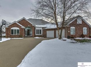 2611 N 161st St, Omaha, NE 68116