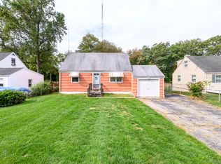 27 Eagle Rd, Norwalk, CT 06850