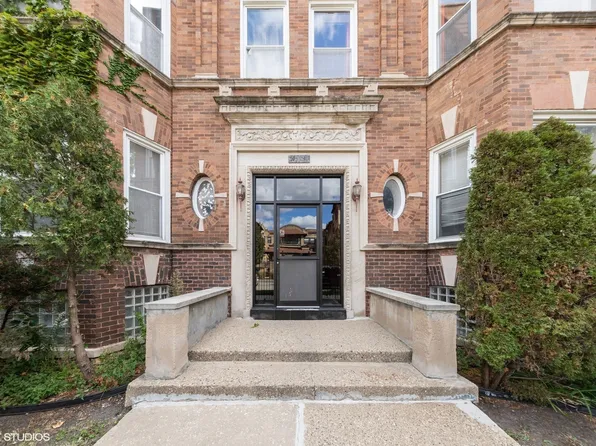 5741 S Calumet Ave APT 2S, Chicago, IL 60637