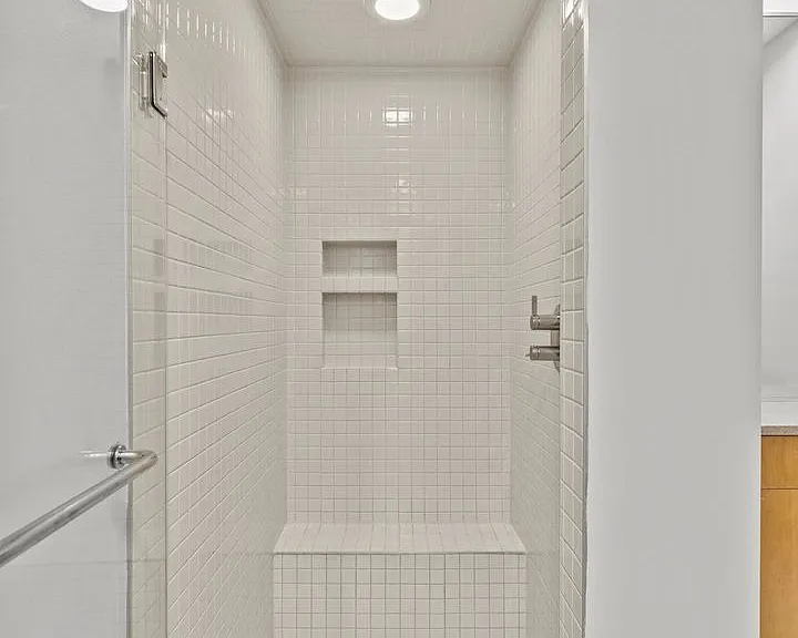 420 Queens Rd #7 — Photo 23