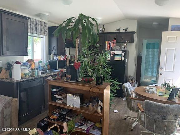 3rd image of 615 West St #16