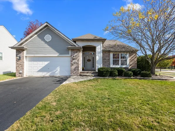 357 Messenger Cir, North Aurora, IL 60542