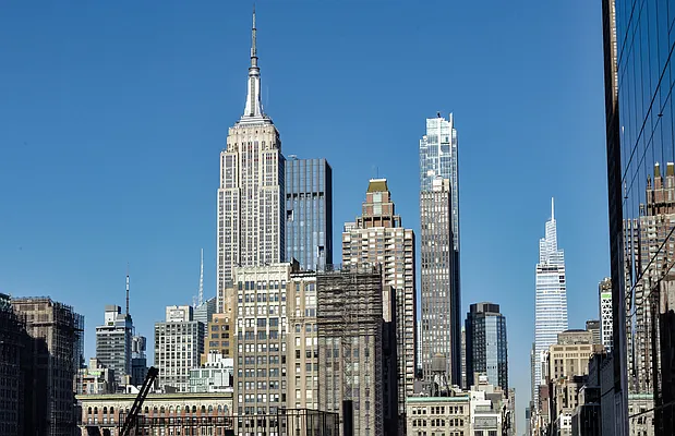 Sold by Flat Iron Real Estate | media 10