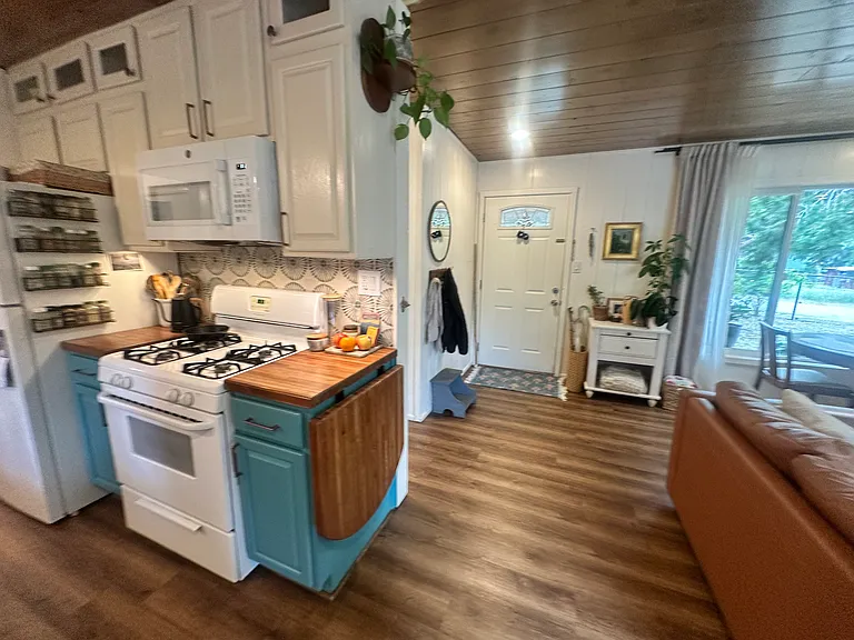 26640 Lake Ln — Photo 3